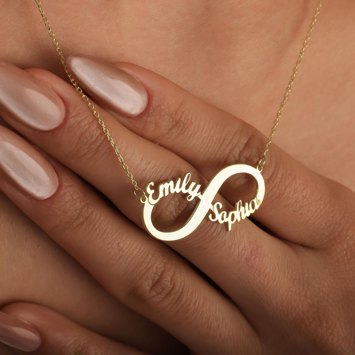 Infinity Name Necklace with Heart – Personalized Love Name Pendant